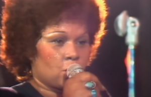 music, talent, singer, performer, Etta, James, stage, crowd, audience, live, amazing, beautiful, soothing, voice, inredible,