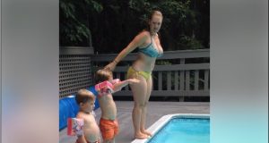Swim, Pool, Kids, Mother, Hilarious, LOL,