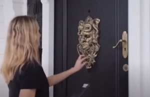 Door, Knocker, Scared, Hilarious, Funny, Prank,