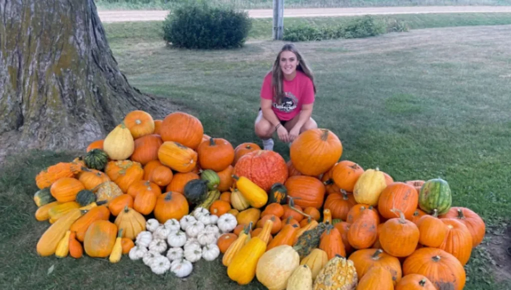 Giving, Compassion, Generosity, Food insecurity, Fresh produce, Non-profit organizations, Positive impact, Role models, Collaboration, Lasting impact.7K Pounds of Veggies