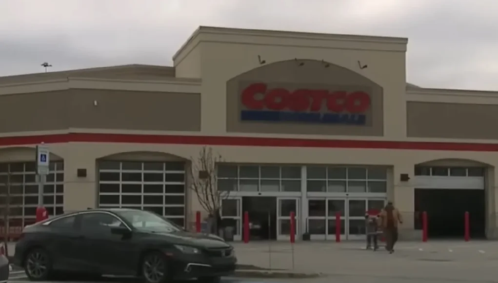 Costco Employees Heroism, Life-Saving Actions at Work, CPR and First Aid in Retail, Teamwork in Emergency Situations, Workplace Safety Training, Compassionate Actions in Retail, Community Support in Crisis, Employee Solidarity and Support, Inspiring Workplace Stories, Quick Thinking in Emergencies.