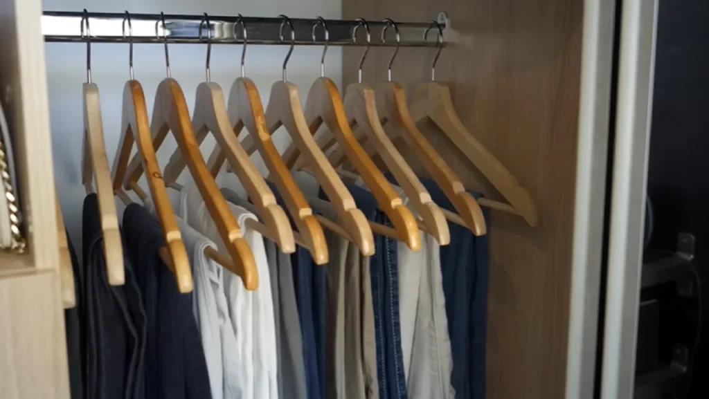 closet organization, wardrobe, declutter, storage, organizing tips, home organization, closet design, space saving, uniform hangers, drawer organization