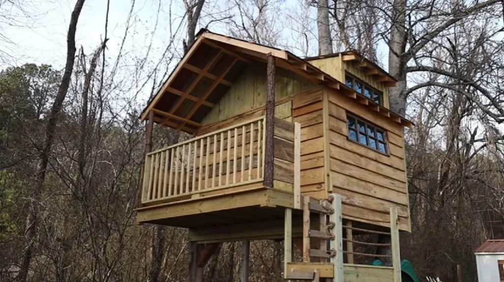 treehouse, DIY, building, plans, cedar, siding, outdoor, construction, woodworking, backyard