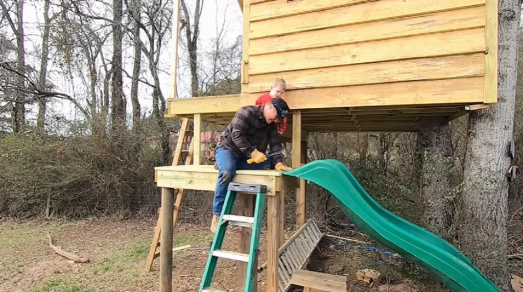 treehouse, DIY, building, plans, cedar, siding, outdoor, construction, woodworking, backyard