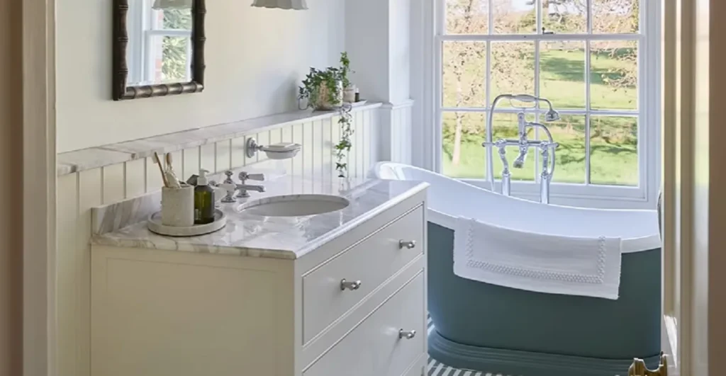 small bathroom, bathroom design, space saving, bathroom ideas, minimalist, floating vanity, storage, lighting, mirrors, renovation