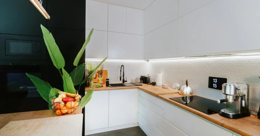 lighting, lamps, cozy, home decor, interior design, smart bulbs, ambient lighting, functional lighting, lighting ideas, home improvement
