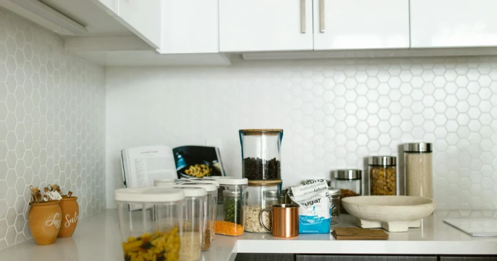 storage, tips, mugs, appliances, spices, containers